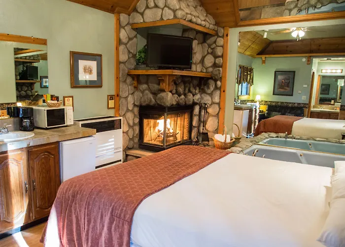 Sleepy Forest Cottages